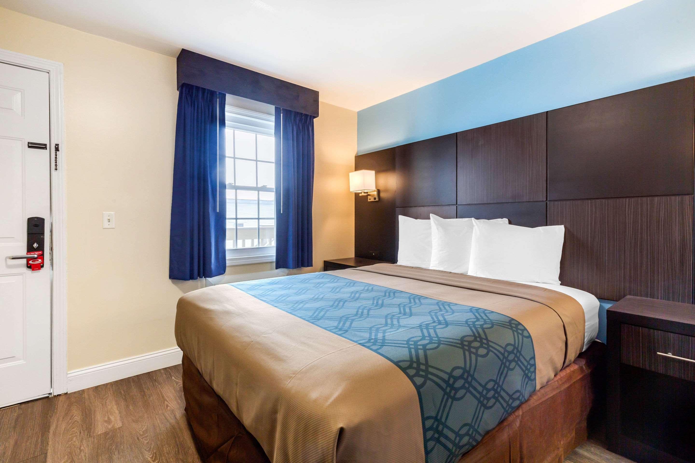 Econo Lodge By Choice - Cape Cod West Yarmouth Buitenkant foto