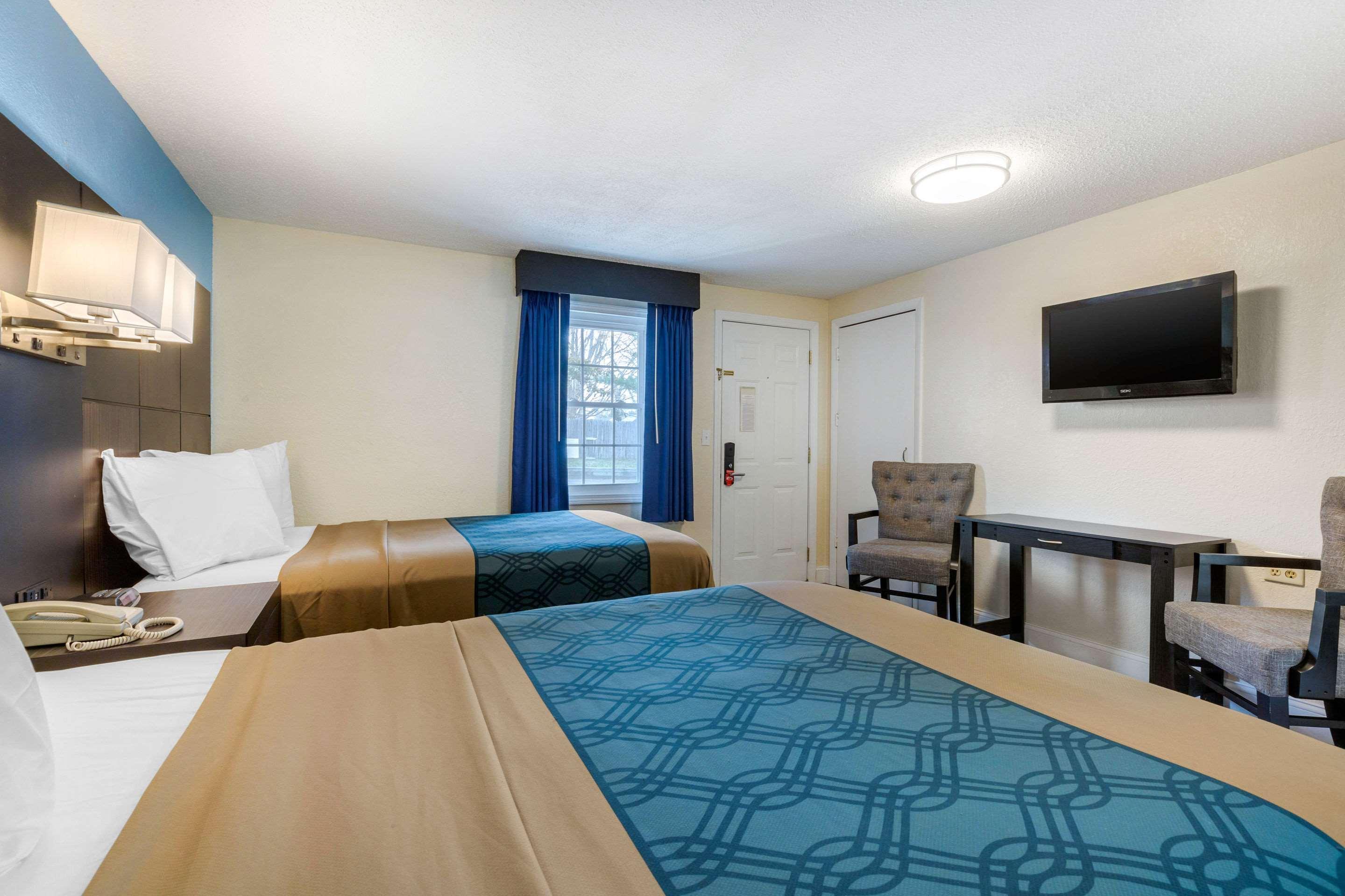 Econo Lodge By Choice - Cape Cod West Yarmouth Buitenkant foto