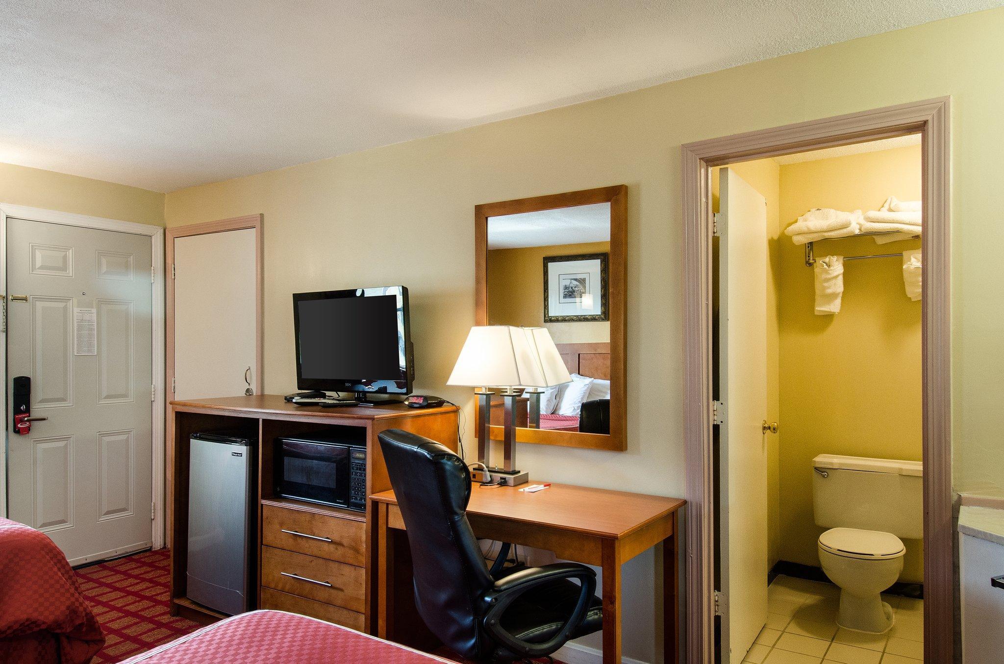 Econo Lodge By Choice - Cape Cod West Yarmouth Buitenkant foto