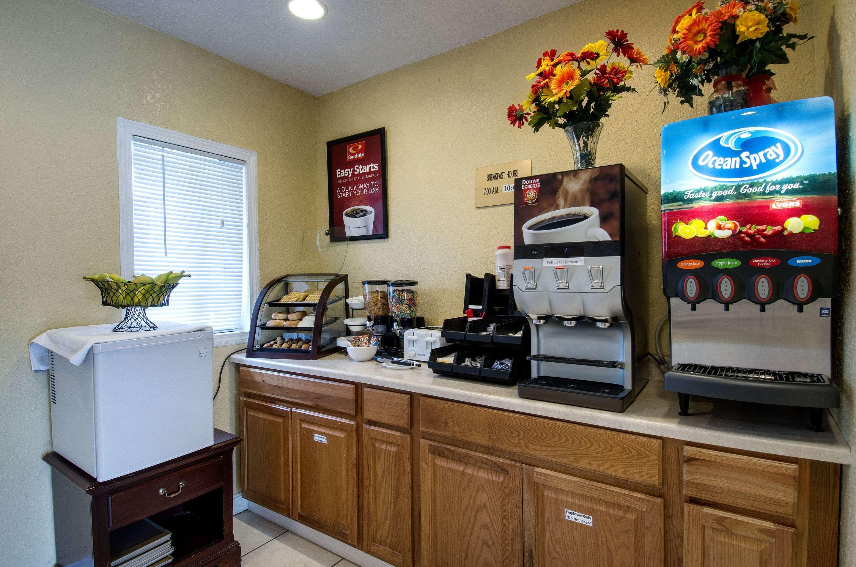 Econo Lodge By Choice - Cape Cod West Yarmouth Buitenkant foto
