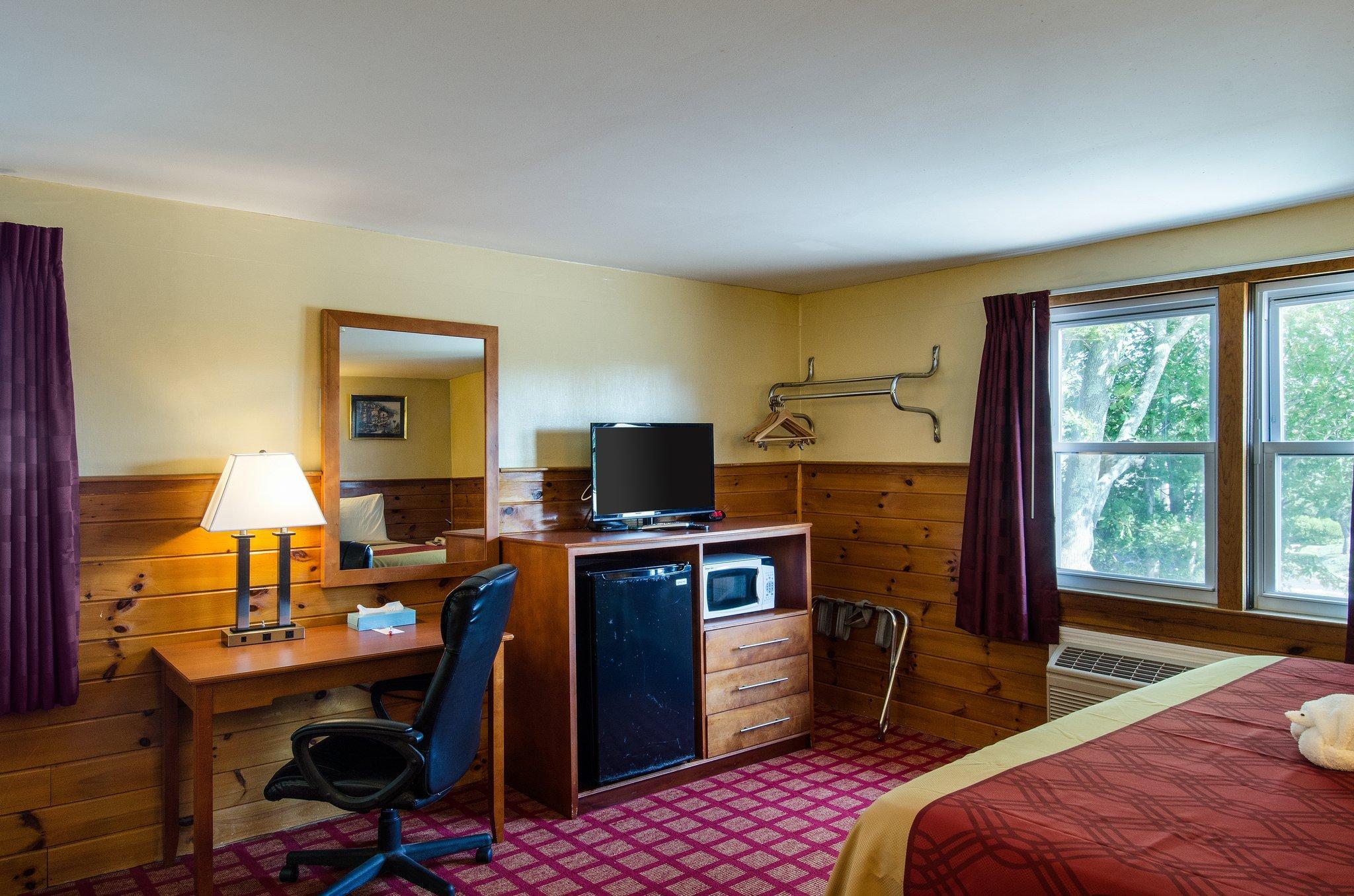 Econo Lodge By Choice - Cape Cod West Yarmouth Buitenkant foto