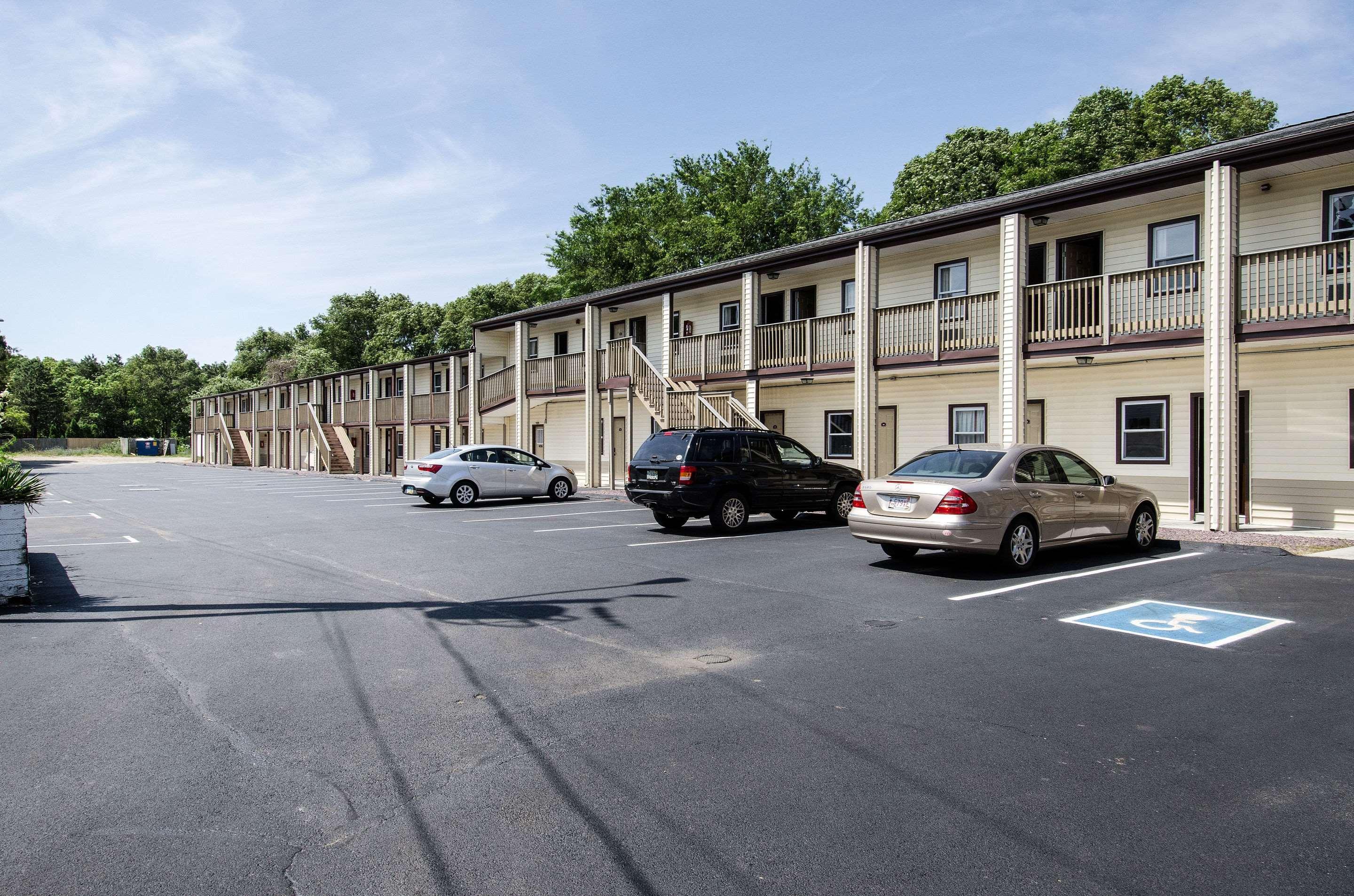Econo Lodge By Choice - Cape Cod West Yarmouth Buitenkant foto