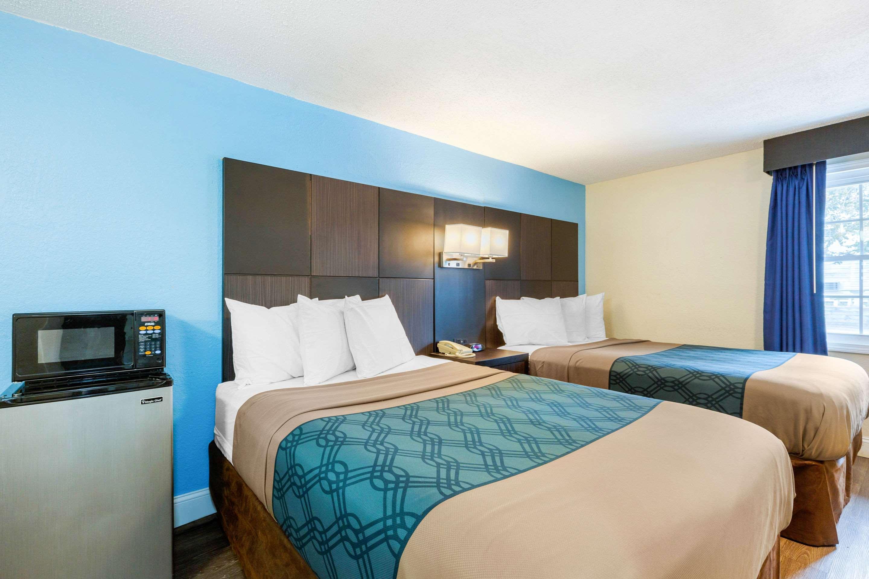 Econo Lodge By Choice - Cape Cod West Yarmouth Buitenkant foto