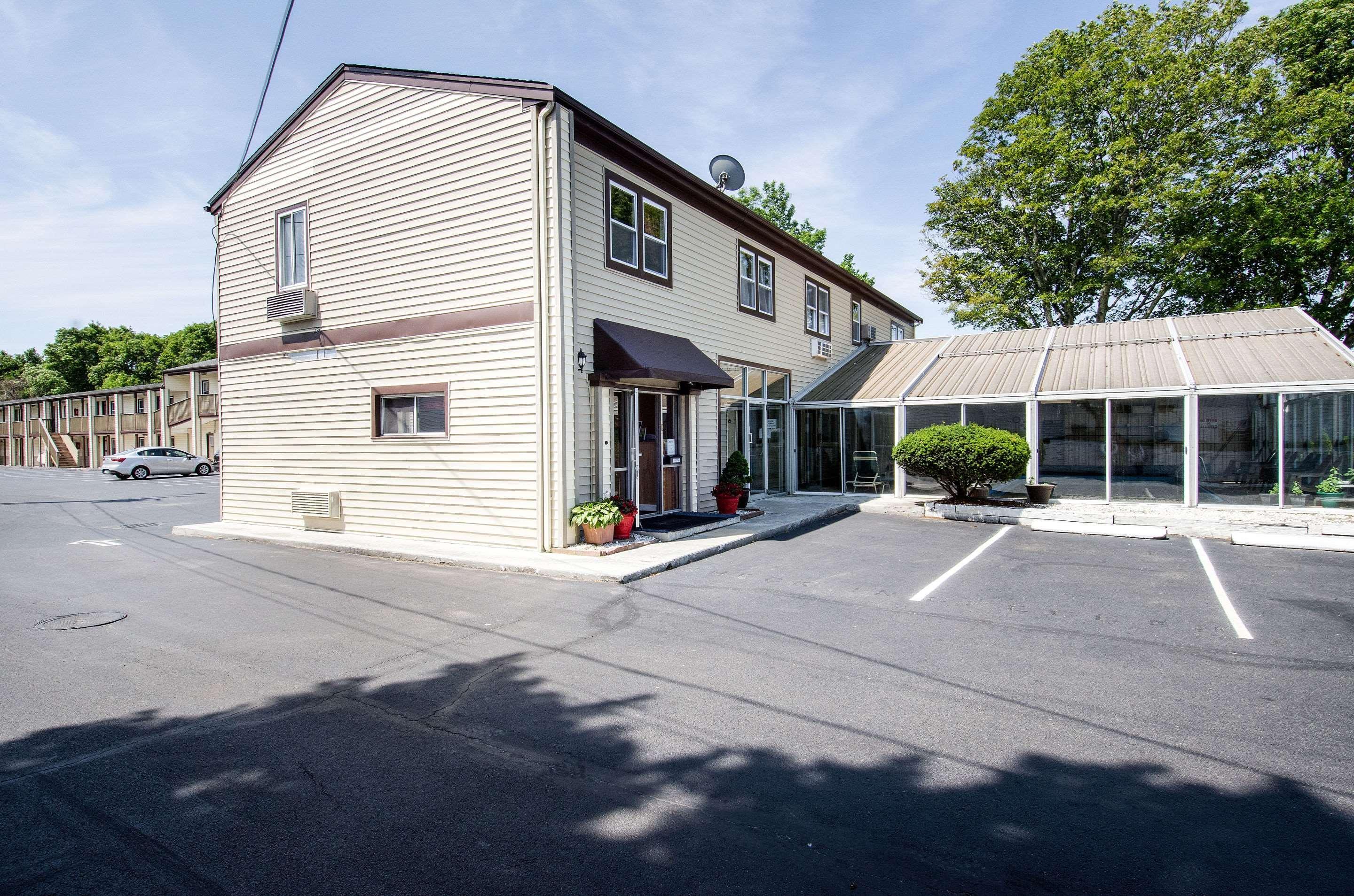 Econo Lodge By Choice - Cape Cod West Yarmouth Buitenkant foto